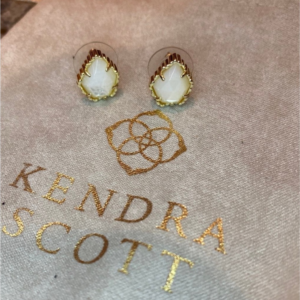 Kendra Scott earrings